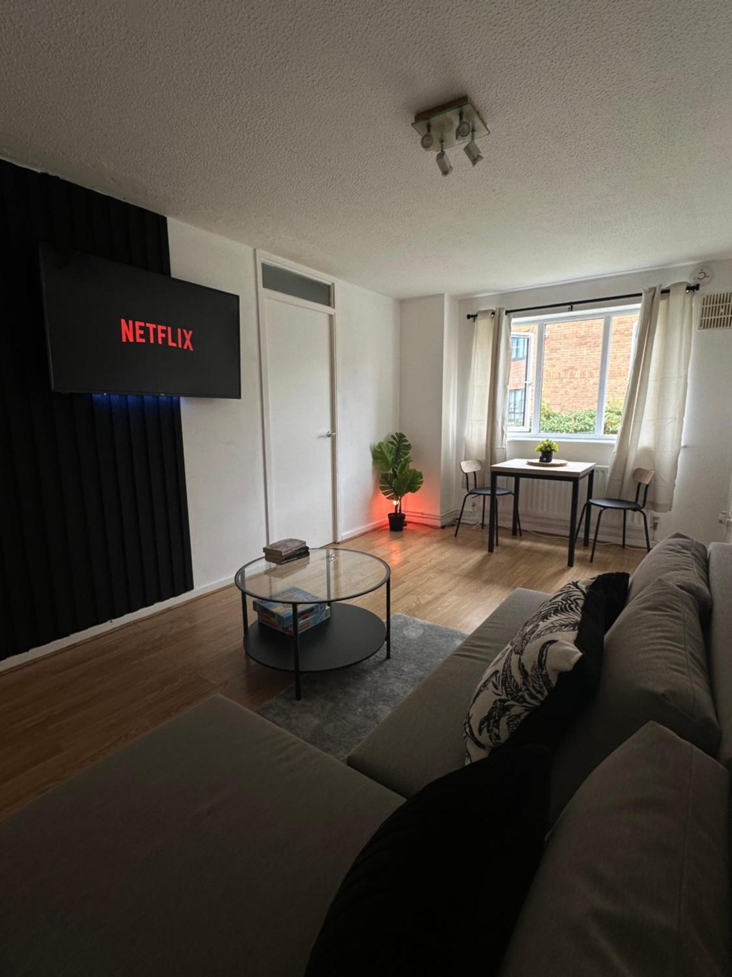 Apartment In West Midlands Бирмингем Экстерьер фото